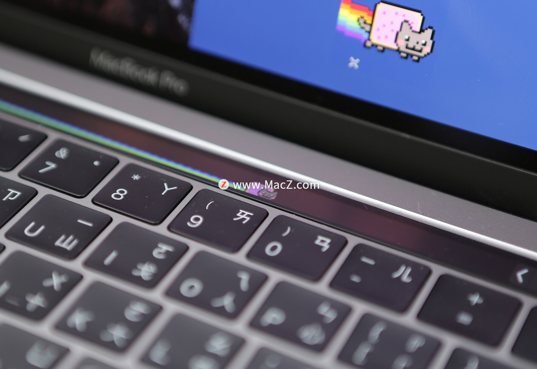 Touch Bar 到底怎么用才好？Touch Bar 的正确打开方式”