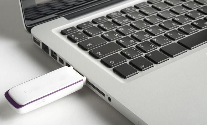 u盘安装win7系统如何操作”