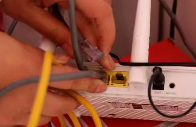 wifi光猫后边的4个网口有什么不同”